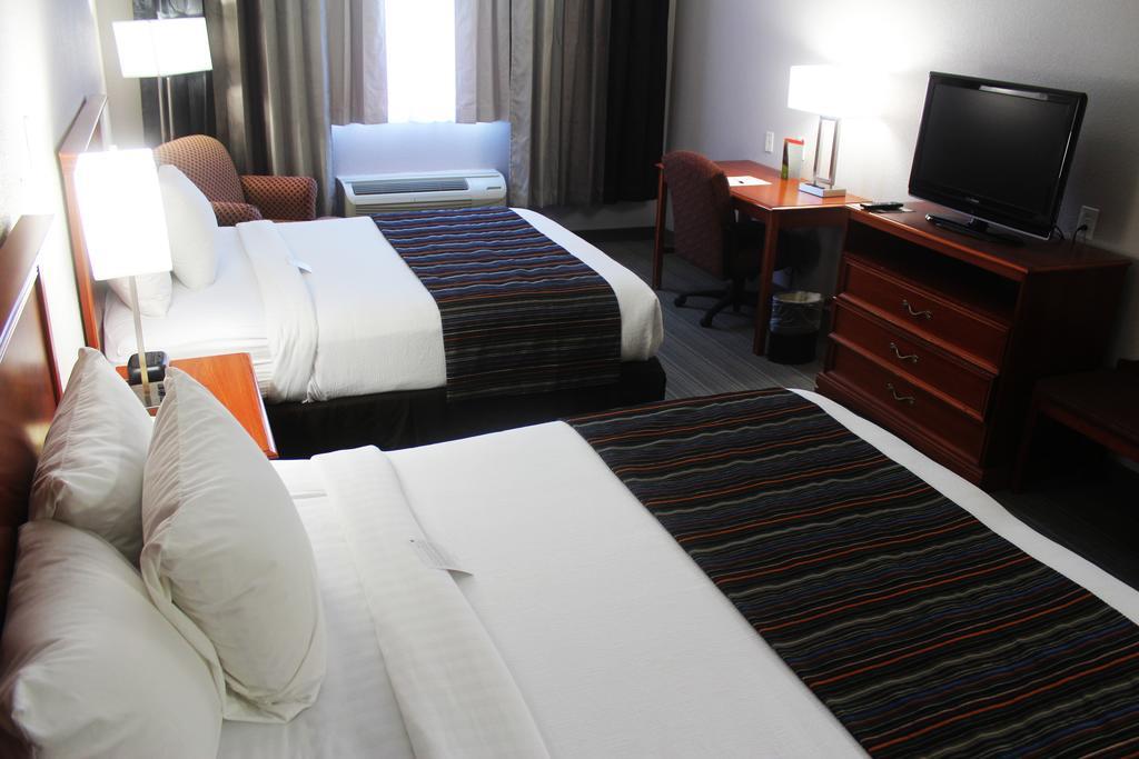 Hotel Country & By Radisson, Lackland Afb , Tx 3*